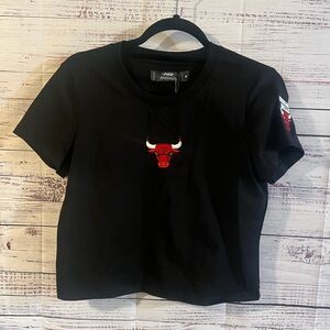 Chicago Bulls Pro Standard Crop Top Tee